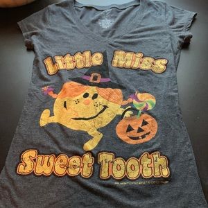 Mr Men Little Miss Sweet Tooth Jr sz Small fitted Tee Halloween Spooky October